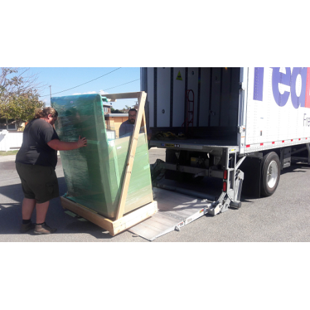 Residential Liftgate Delivery